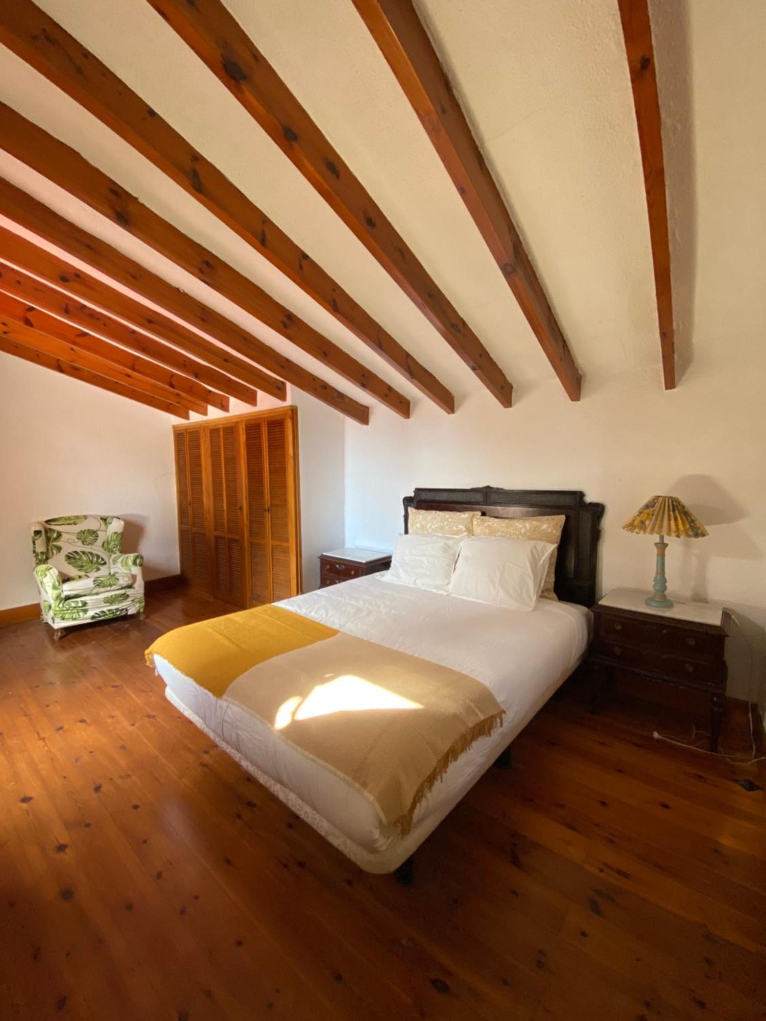 Pink Lemon House Bed & Breakfast